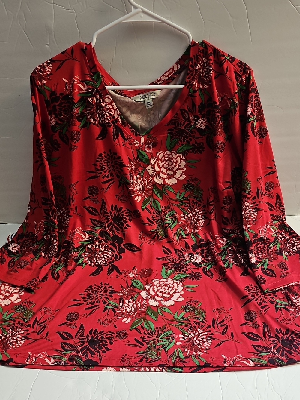 The Pioneer Woman Red Floral V-Neck Blouse